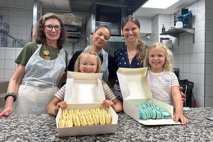 Paris Behind the Scenes Macaron Baking Class — photo 1