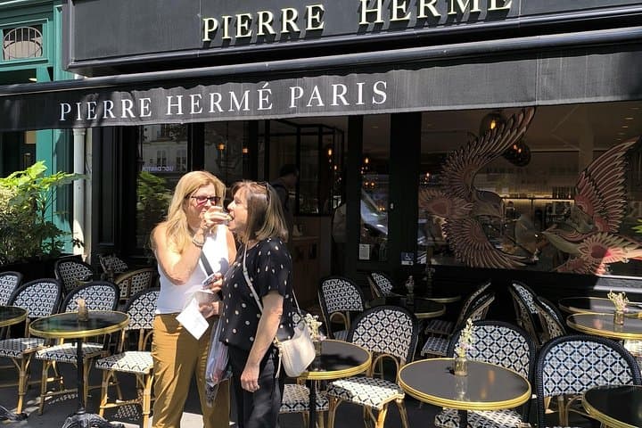 Private Saint-Germain Chocolate, Pastries & Macaron Walking Tour — photo 10