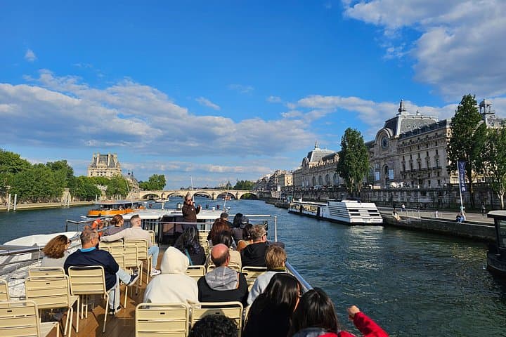 Paris Saint Germain Private Walking Tour with Cruise Option — photo 8