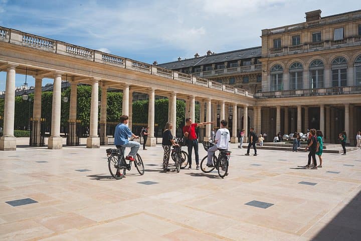 Best of Paris Small Group E-bike Guided tour (w/ optional Cruise) — photo 8