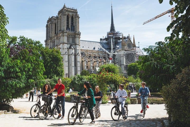 Best of Paris Small Group E-bike Guided tour (w/ optional Cruise) — photo 18
