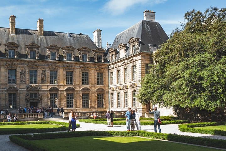 Best of Paris Small Group E-bike Guided tour (w/ optional Cruise) — photo 17