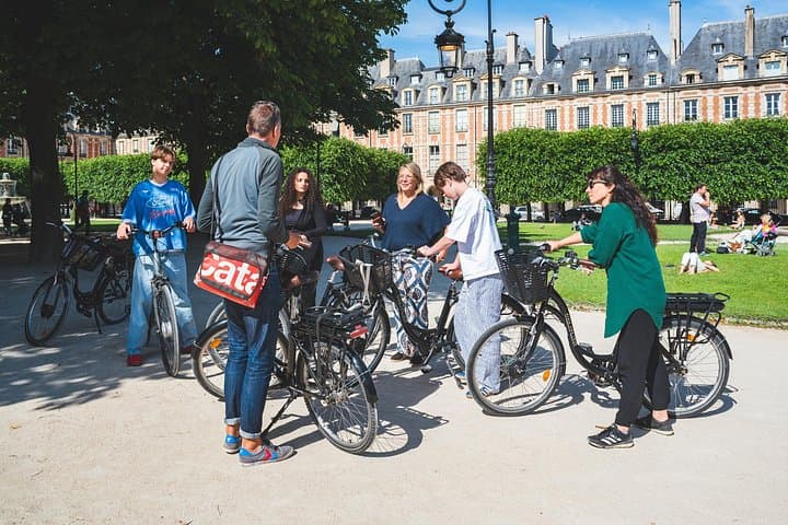 Best of Paris Small Group E-bike Guided tour (w/ optional Cruise) — photo 15