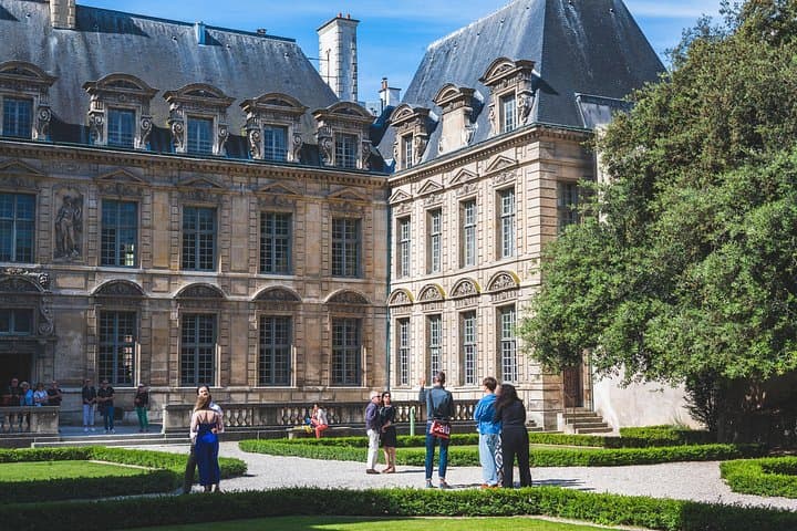 Best of Paris Small Group E-bike Guided tour (w/ optional Cruise) — photo 12