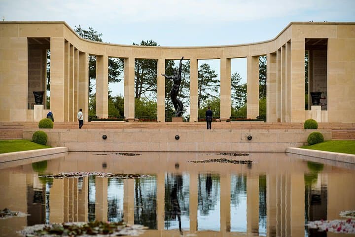 Private Tour of the D-Day Normandy Beaches — photo 12