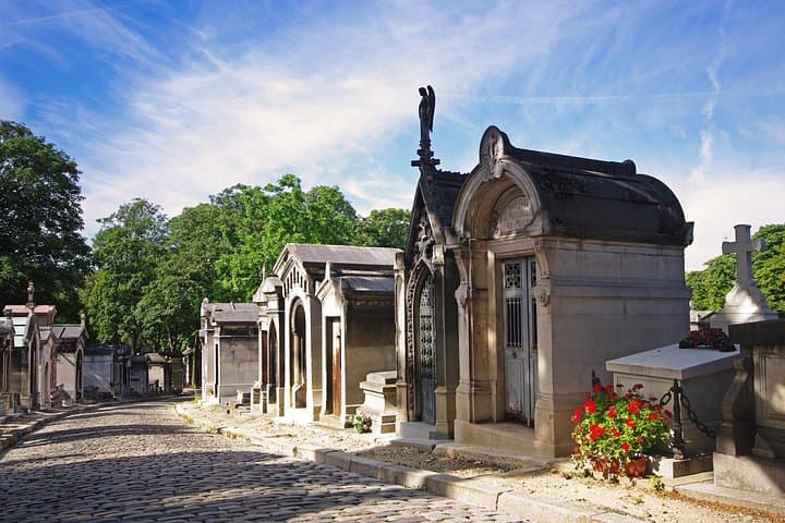 Private Père Lachaise Cemetery Walking Tour — photo 4