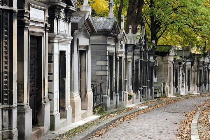 Private Père Lachaise Cemetery Walking Tour — photo 12