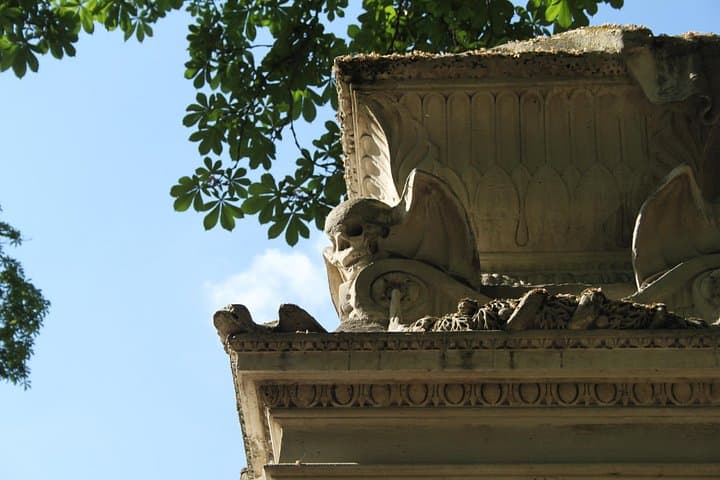 Private Père Lachaise Cemetery Walking Tour — photo 15