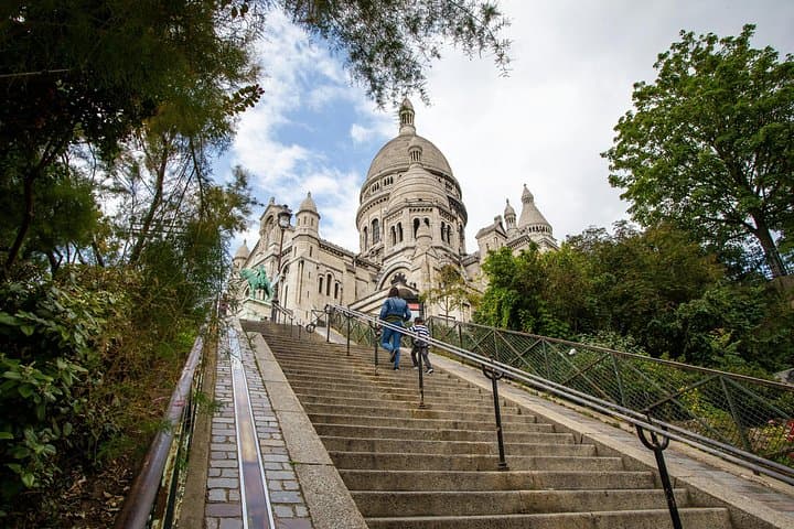 Paris Montmartre Private Walking Tour - Best Art, Culture, Food — photo 5