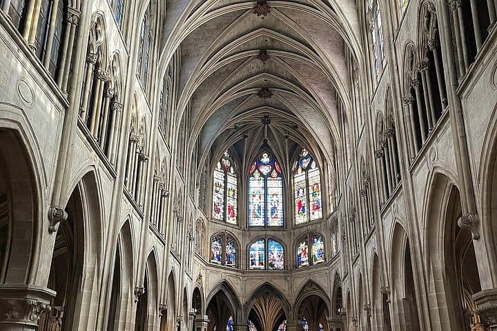 Paris City Center Tour with Notre Dame Semi Private 12ppl Max — photo 19