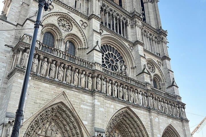 Paris City Center Tour with Notre Dame Semi Private 12ppl Max — photo 20
