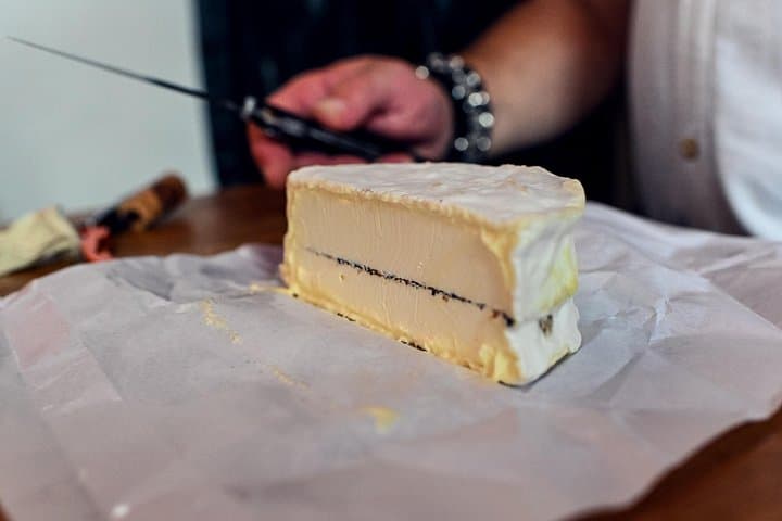Paris Le Marais Food Tour With 10+ Tastings, Cheese, Wine & More — photo 18