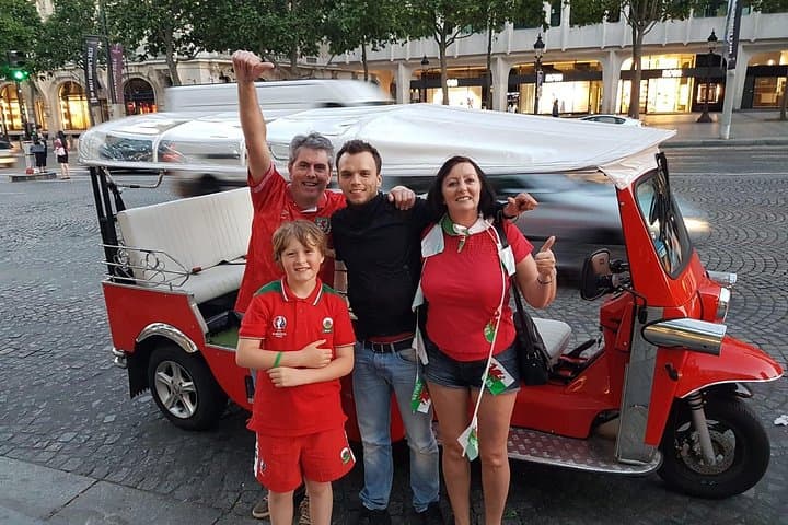 Paris Sightseeing by Tuk Tuk Golf Cart 2 hours — photo 1
