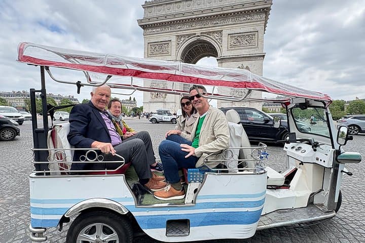 Paris Sightseeing by Tuk Tuk Golf Cart 2 hours — photo 2