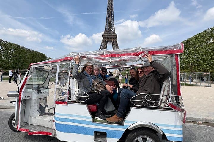 Paris Sightseeing by Tuk Tuk Golf Cart 2 hours — photo 11