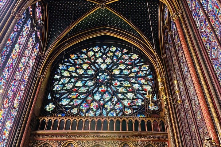 Private Notre Dame Outdoor Tour with Sainte Chapelle Entry. — photo 14
