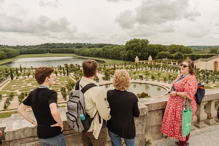 Paris to Versailles Small Group & Garden Access — photo 2