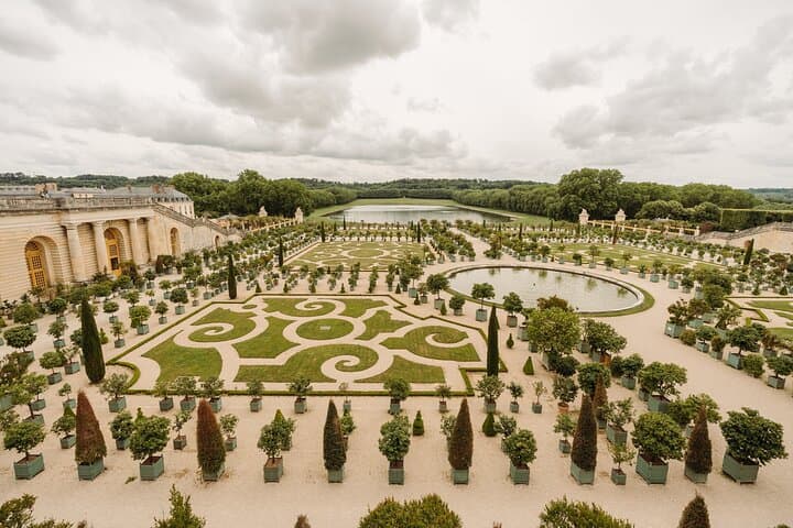 Paris to Versailles Small Group & Garden Access — photo 10