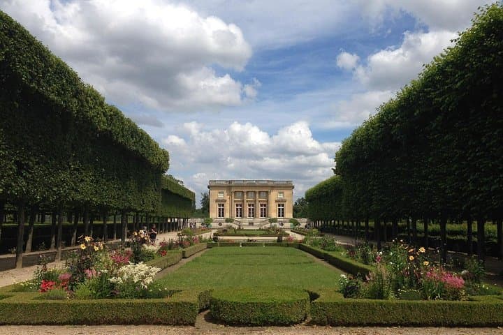 Paris to Versailles Small Group & Garden Access — photo 15