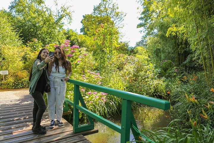 Giverny and Monet's House Half Day Trip from Paris Guide or Audio — photo 8