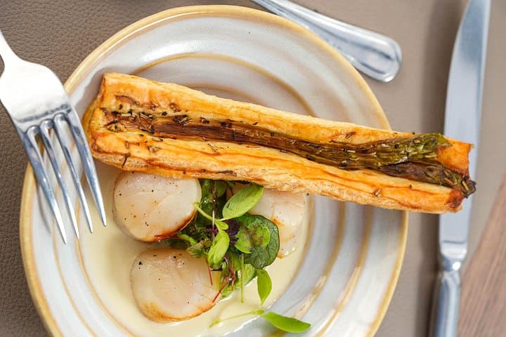 Paris Seine River Gourmet Lunch Cruise with Champagne Option — photo 19
