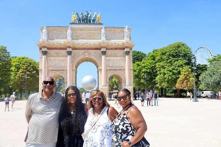 Full Day Private Tour of Paris in a Van with photoshoot included — photo 13