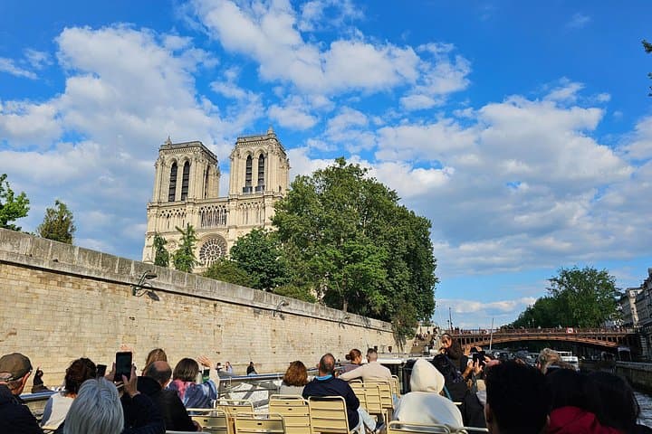 Inside Notre Dame Tour with Optional Seine River Cruise — photo 7