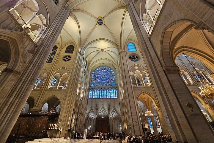 Inside Notre Dame Tour with Optional Seine River Cruise — photo 6