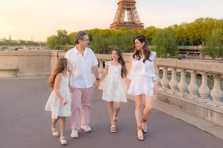 Private Photo Shoot at the Eiffel Tower or Louvre — photo 10