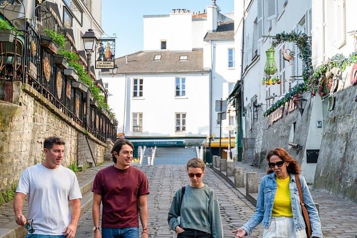 Paris in a Day Tour: Louvre, Montmartre & Notre Dame — photo 1