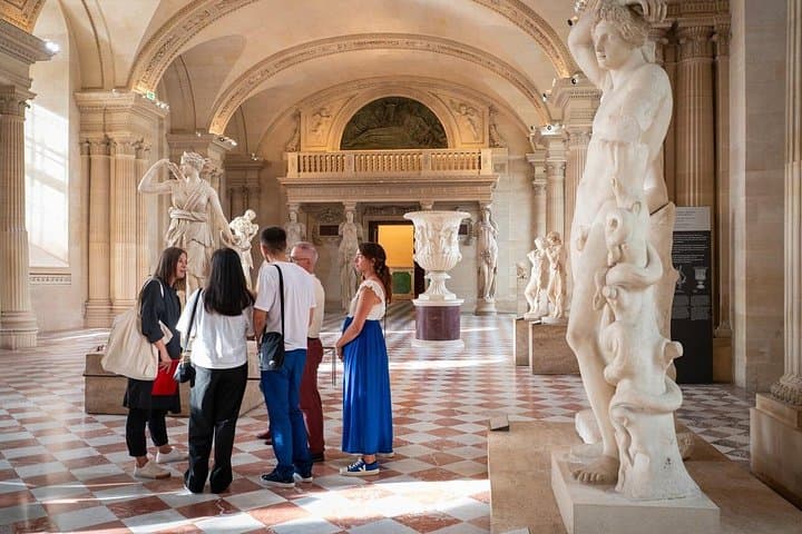 Paris in a Day Tour: Louvre, Montmartre & Notre Dame — photo 6