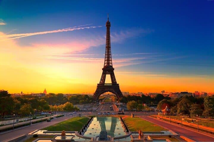 Eiffel Tower All Floors by Lift with a Private Guide — photo 1