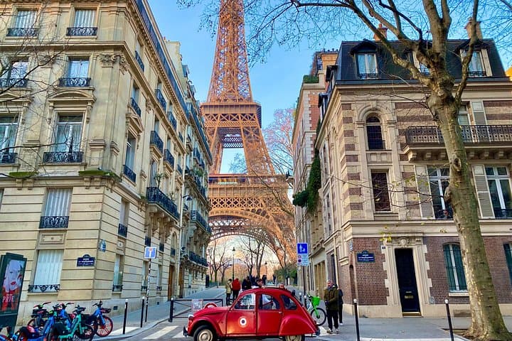 Eiffel Tower All Floors by Lift with a Private Guide — photo 8