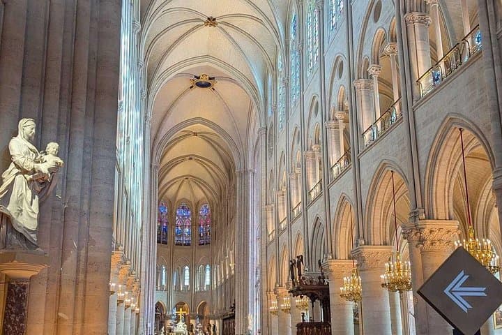 Paris Notre Dame Exterior Guided Tour with Cathedral Access — photo 8
