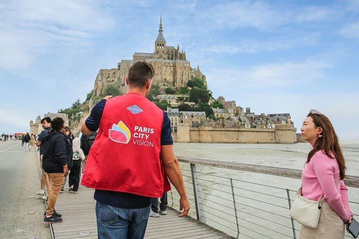 3Day Normandy Mt Saint-Michel & Loire Valley Castles with Pick up — photo 3