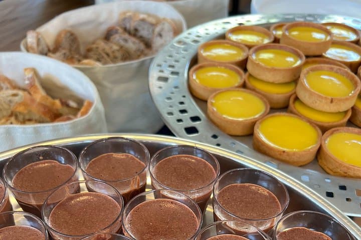 Unlimited brunch cruise on the Seine — photo 13