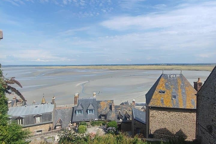 Mont Saint Michel and Loire Valley Castles 2 Days Guided Trip — photo 6