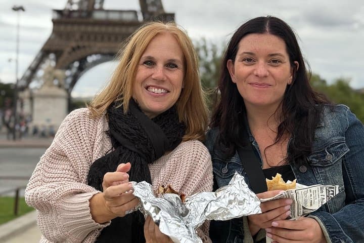 Vintage Side-car Tour and Crepe tasting near the Eiffel Tower — photo 1