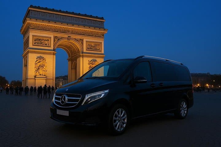 Paris Luxury Minivan City Tour with Audio Guide — photo 6