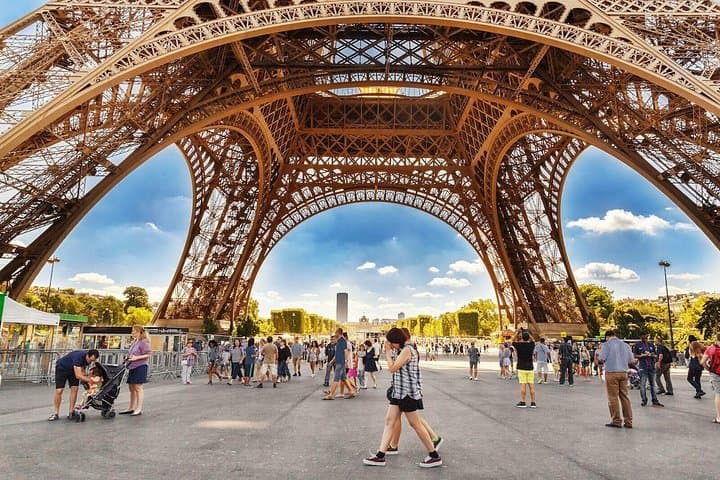 Eiffel Tower Climbing Tour — photo 4