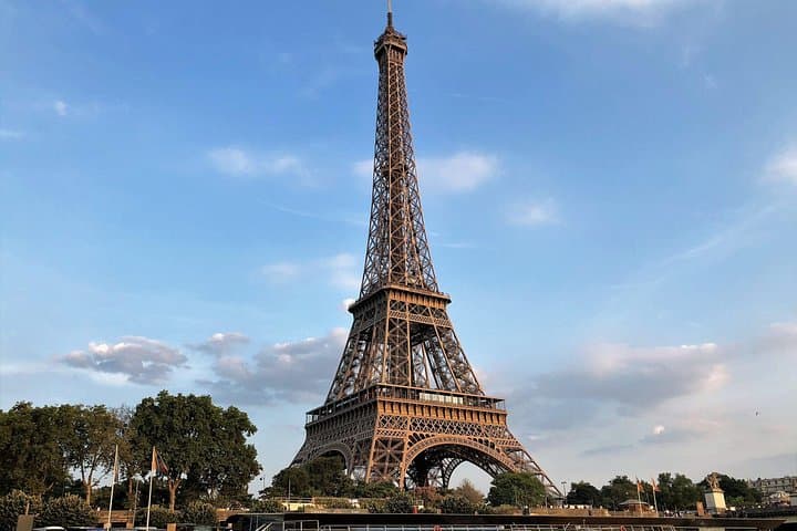 Eiffel Tower Climbing Tour — photo 3