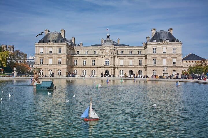 A Parisian Day — photo 1