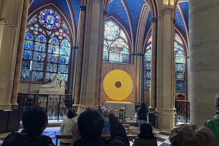 Paris Notre Dame Cathedral and Sainte Chapelle Semi Private Tour — photo 11