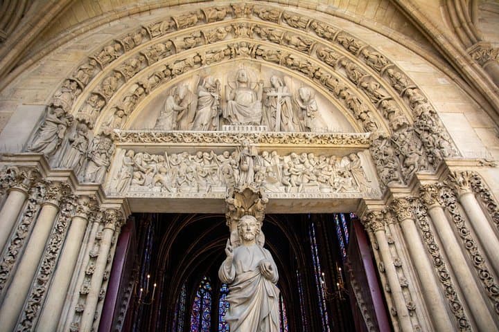 Paris Notre Dame Cathedral and Sainte Chapelle Semi Private Tour — photo 13