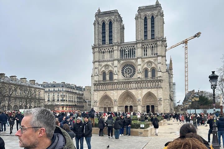 3in1 Notre Dame Tour plus Boat Cruise and Eiffel Tower History — photo 14