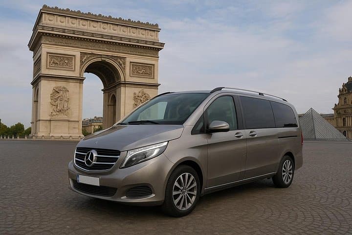 Paris Luxury Minivan City Tour with Audio Guide — photo 1