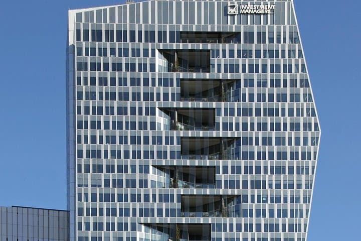 Explore La Défense Paris Modern District Walking Tour — photo 12
