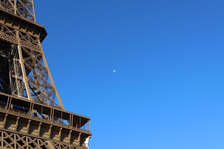 Eiffel Tower Guided Tour by Stairs Optional Top floor by Elevator — photo 4
