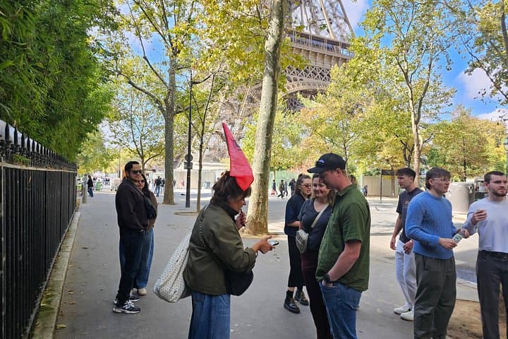 Eiffel Tower Guided Tour by Stairs Optional Top floor by Elevator — photo 15