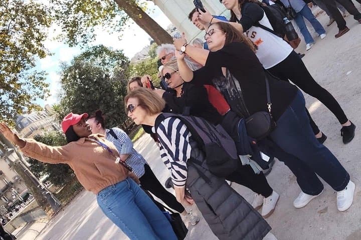 Notre-Dame Cathedral Access and Outdoor Walking Tour — photo 10